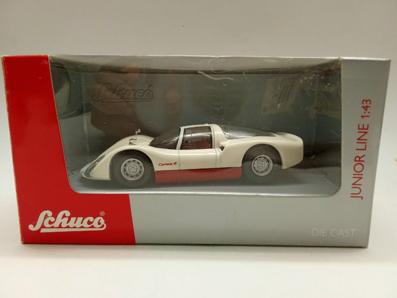 Модель авто 1:43 Porsche 906 Carrera 6 1965 Schuco в коробке