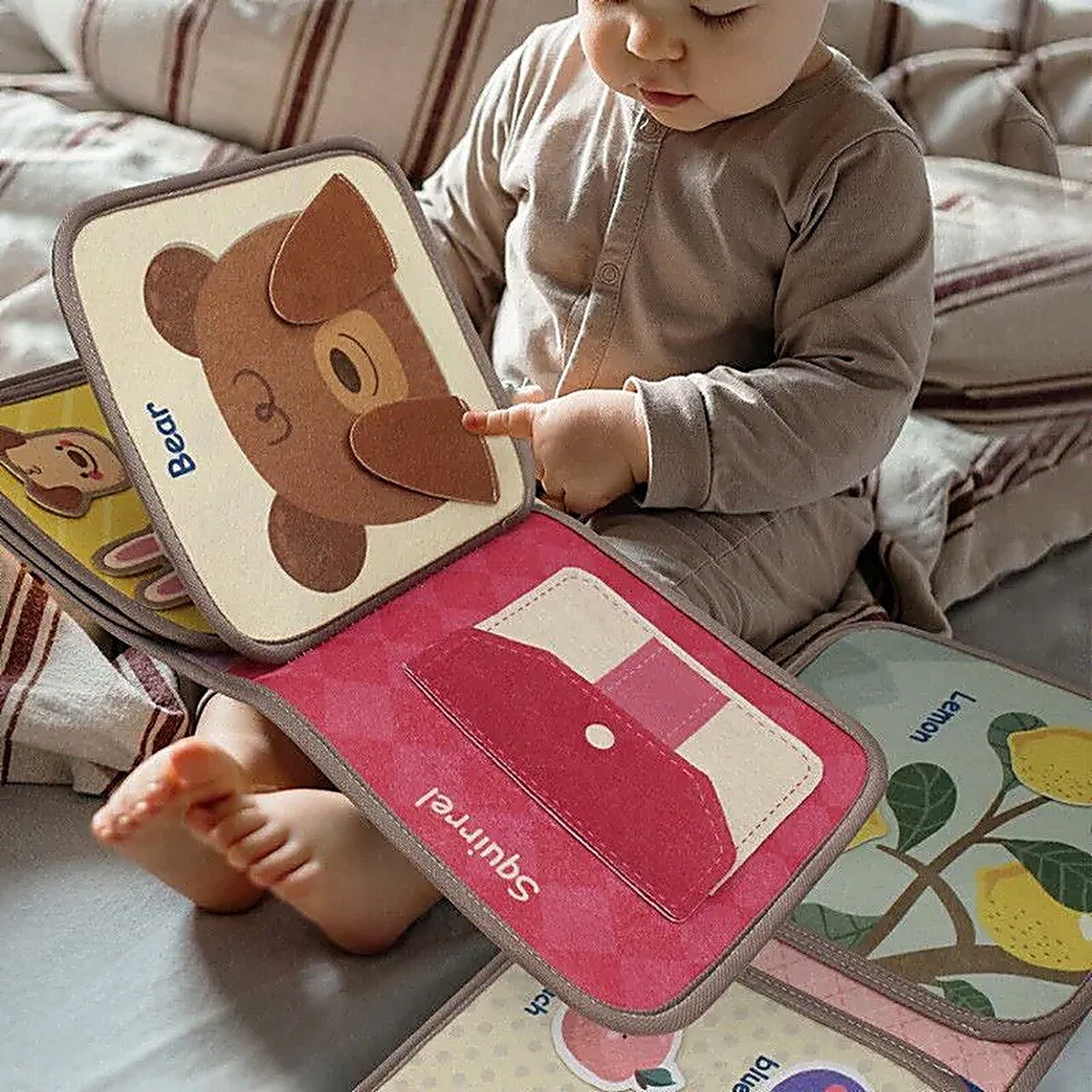 Монтессори Baby Early Educational Busy Book Познавательная книга для животных с повторяющейся наклекой, Тканевая