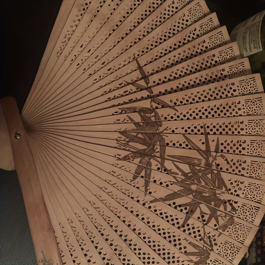Складной веер ручной работы из сандалового дерева, гладкий тканевый веер в классическом китайском стиле для традиционных костюмов, танцев, свадеб и декора