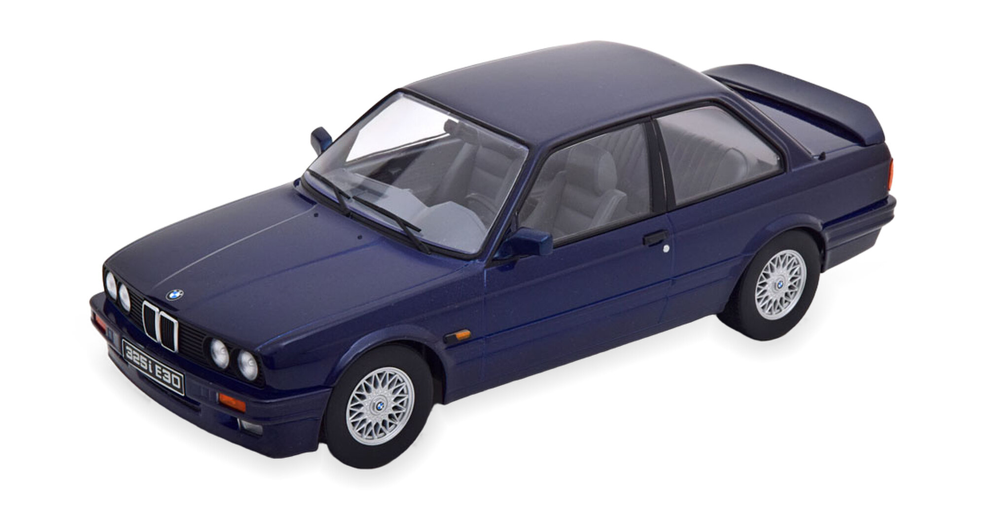Модель коллекционная KK-SCALE Bmw 325I E30 with m-paket 2 1988 dark blue metallic