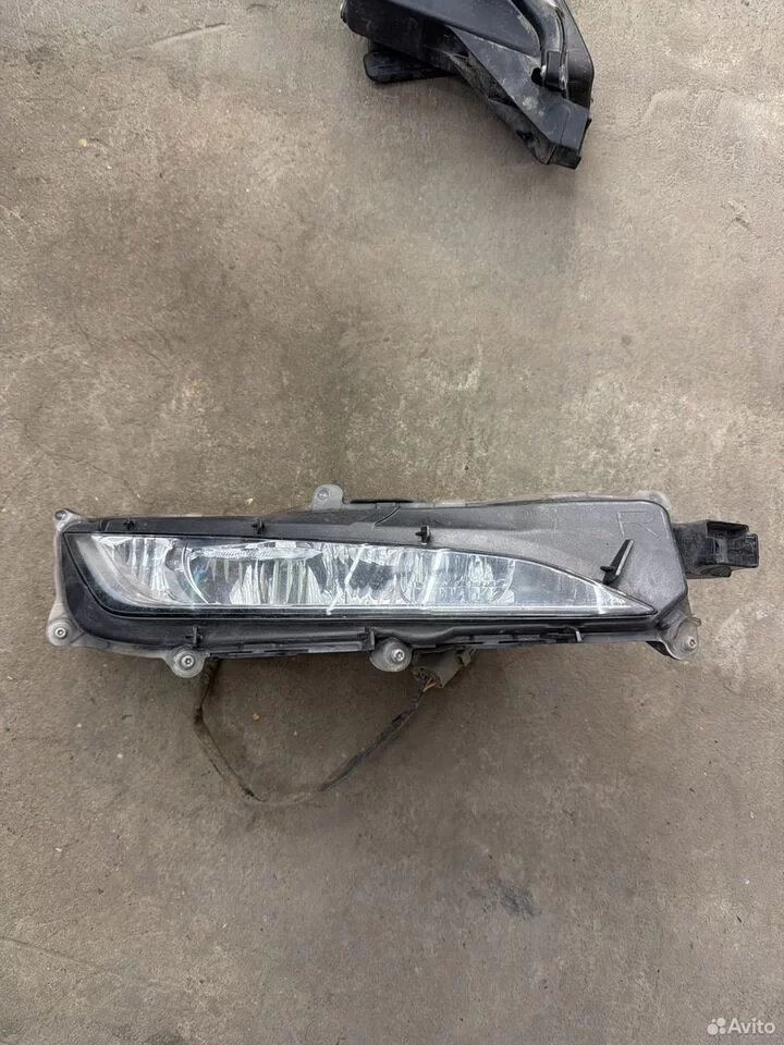Оригинальная птф левая Lexus RX 81220-48060