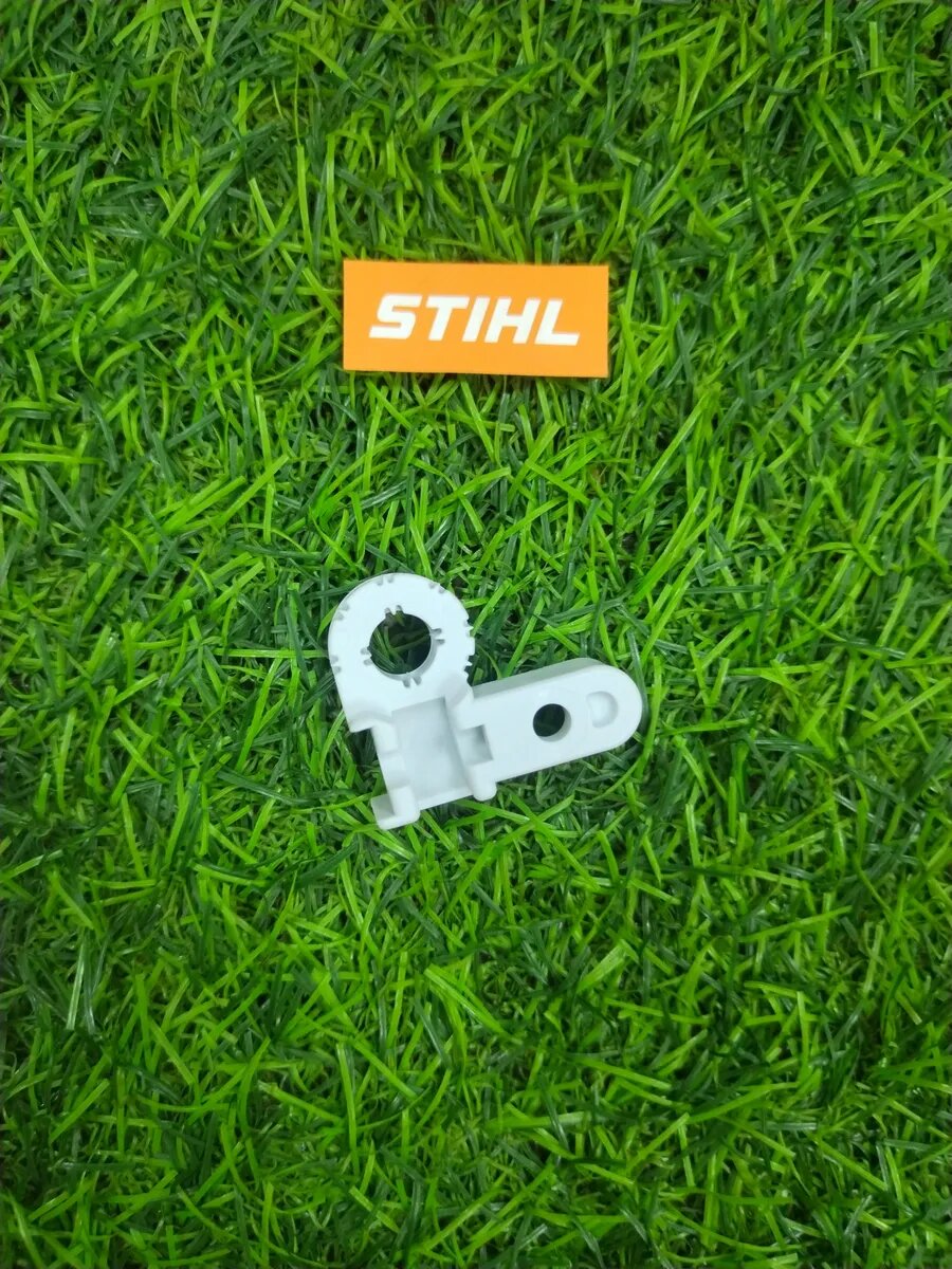 Защитное прикрытие на бензопилы STIHL 1123-664-2200