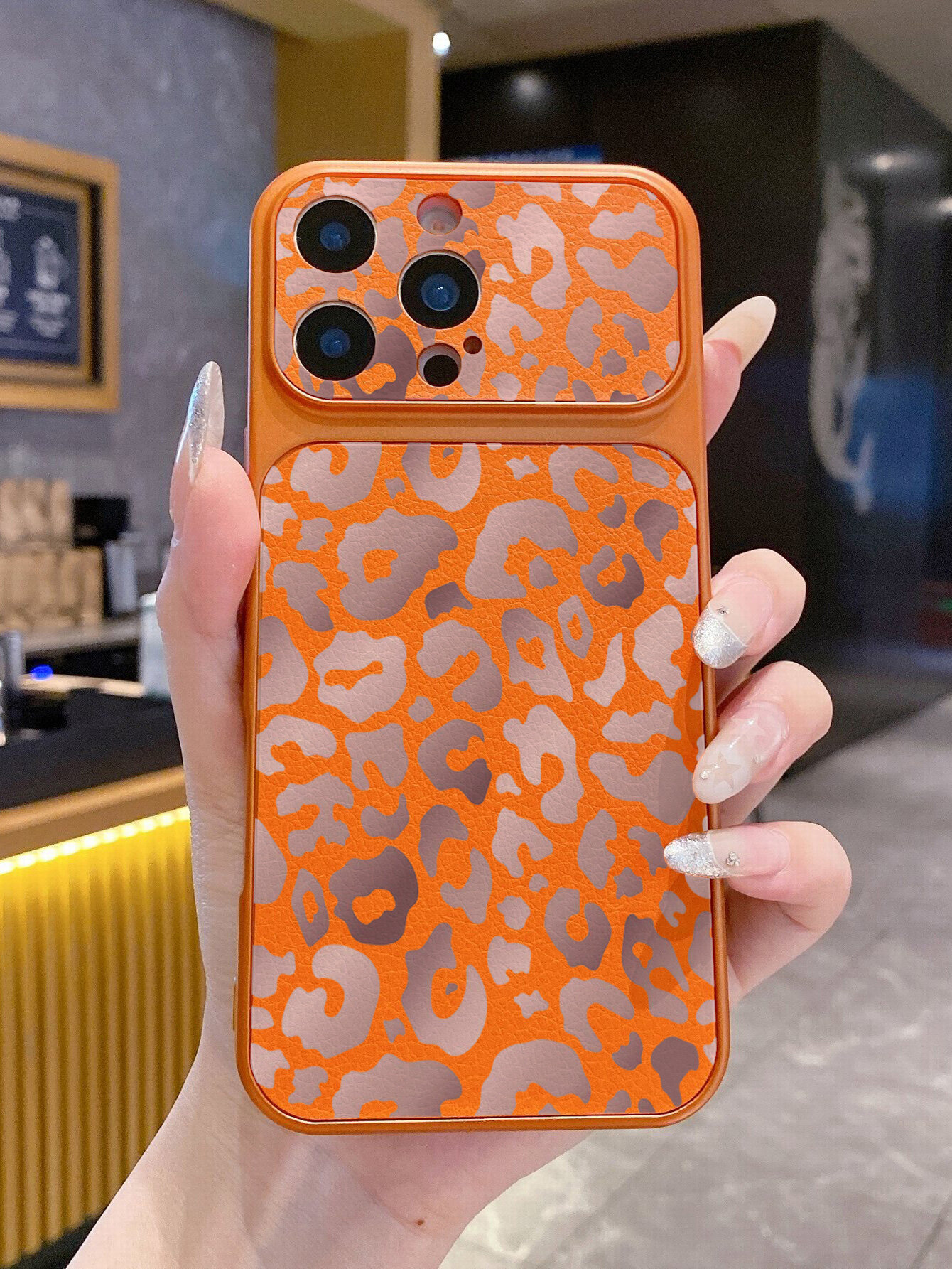 Чехол для iPhone 16 Pro Max(айфон 16 Про Max) из двух частей из искусственной кожи, леопардовый, мягкая обложка