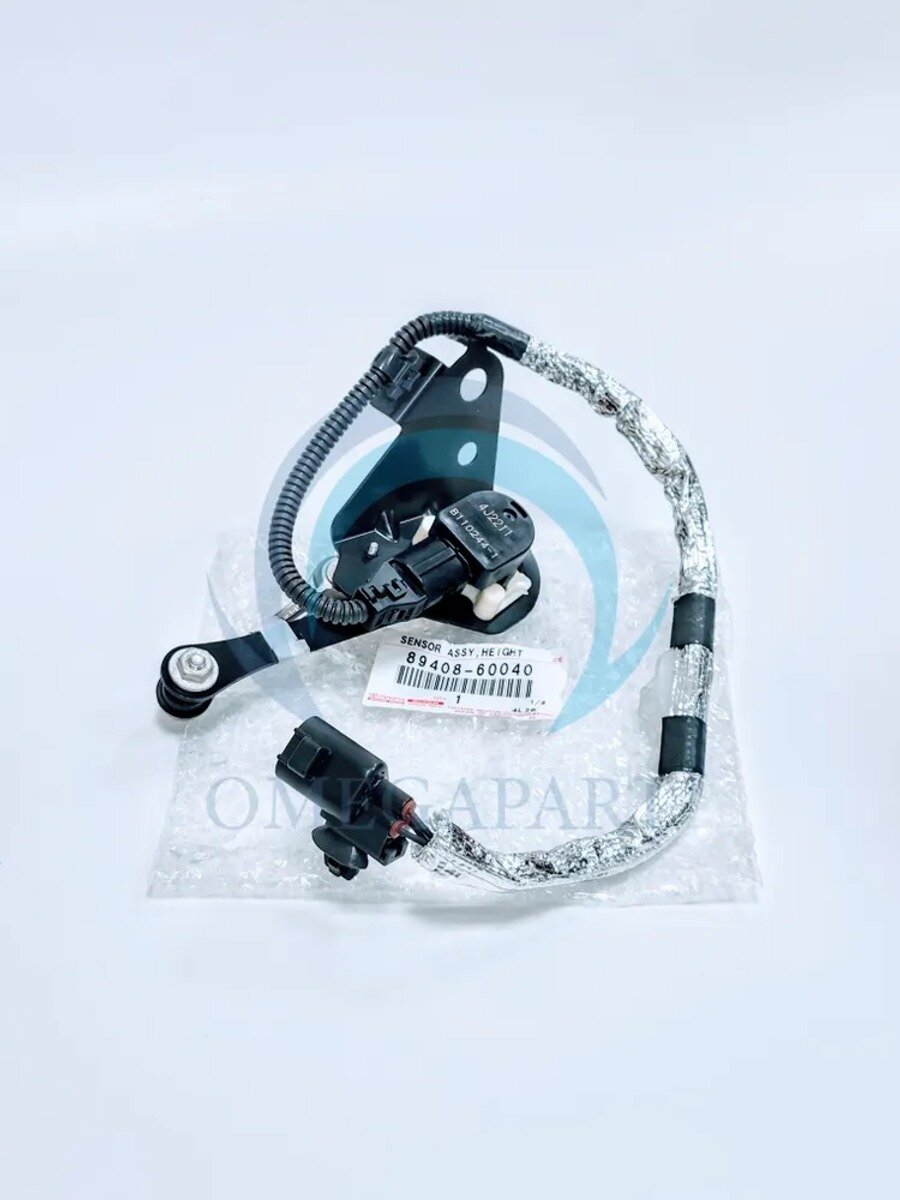 Датчик положения кузова задний левый LC200 / LX570, Toyota 8940860040