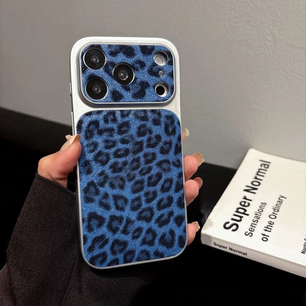 Чехол для iPhone 16 Pro Max синий леопард