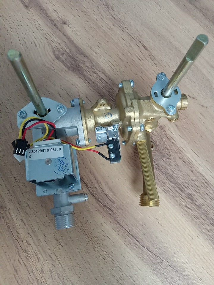 Узел газовый и водяной Zanussi GWH 12 (50113200H700) JSD12R5T (H06) для газовой колонки -1283148