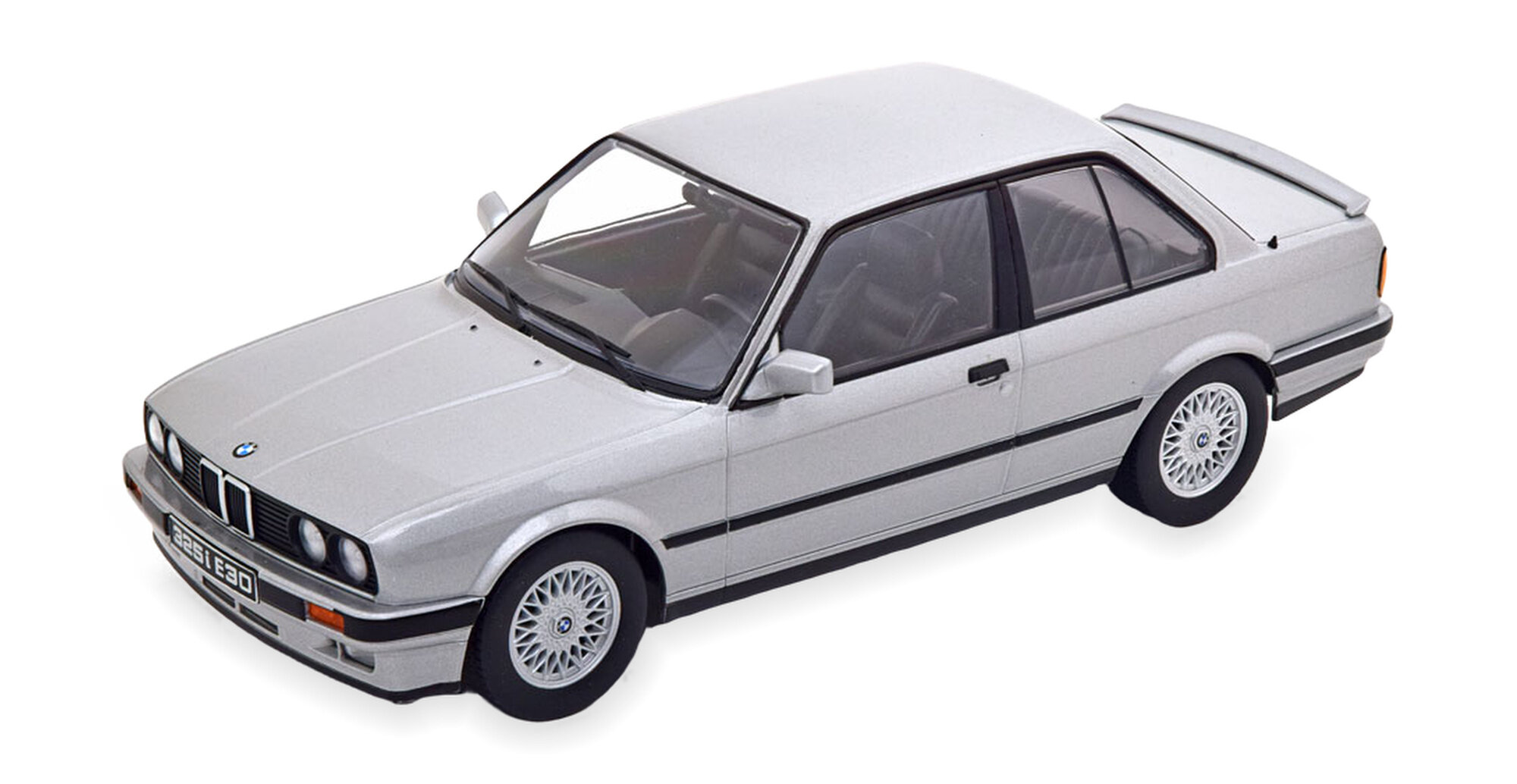 Модель коллекционная KK-SCALE Bmw 325I E30 with m-paket 1 1987 silver