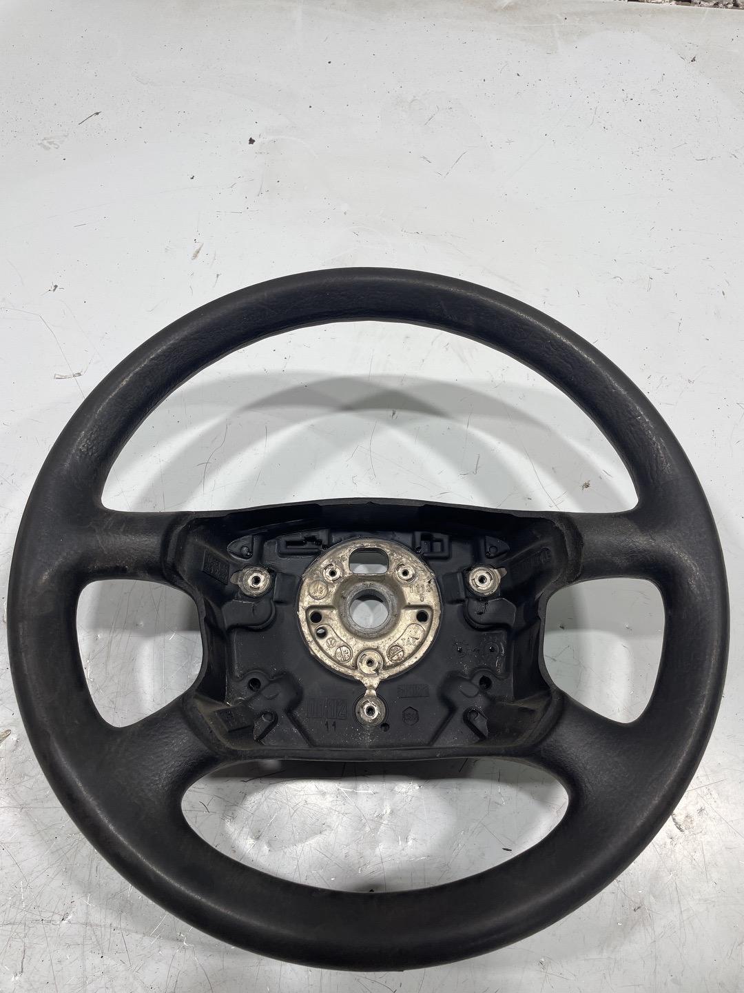 Руль Volkswagen Golf 4 (1997 - 2006) 3B0419091