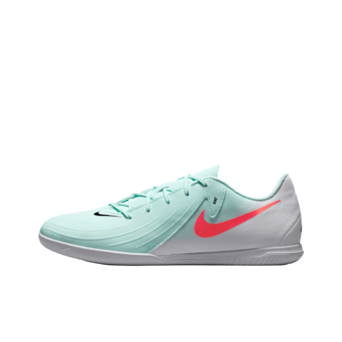Бутсы NIKE