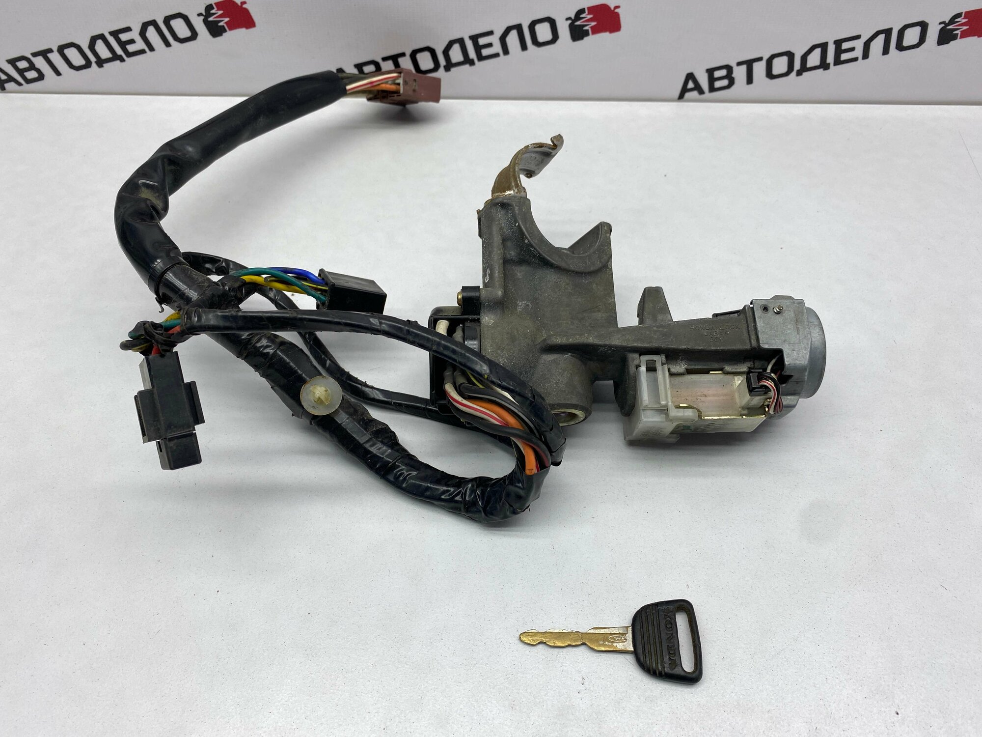Замок зажигания Honda Avancier 2001 г