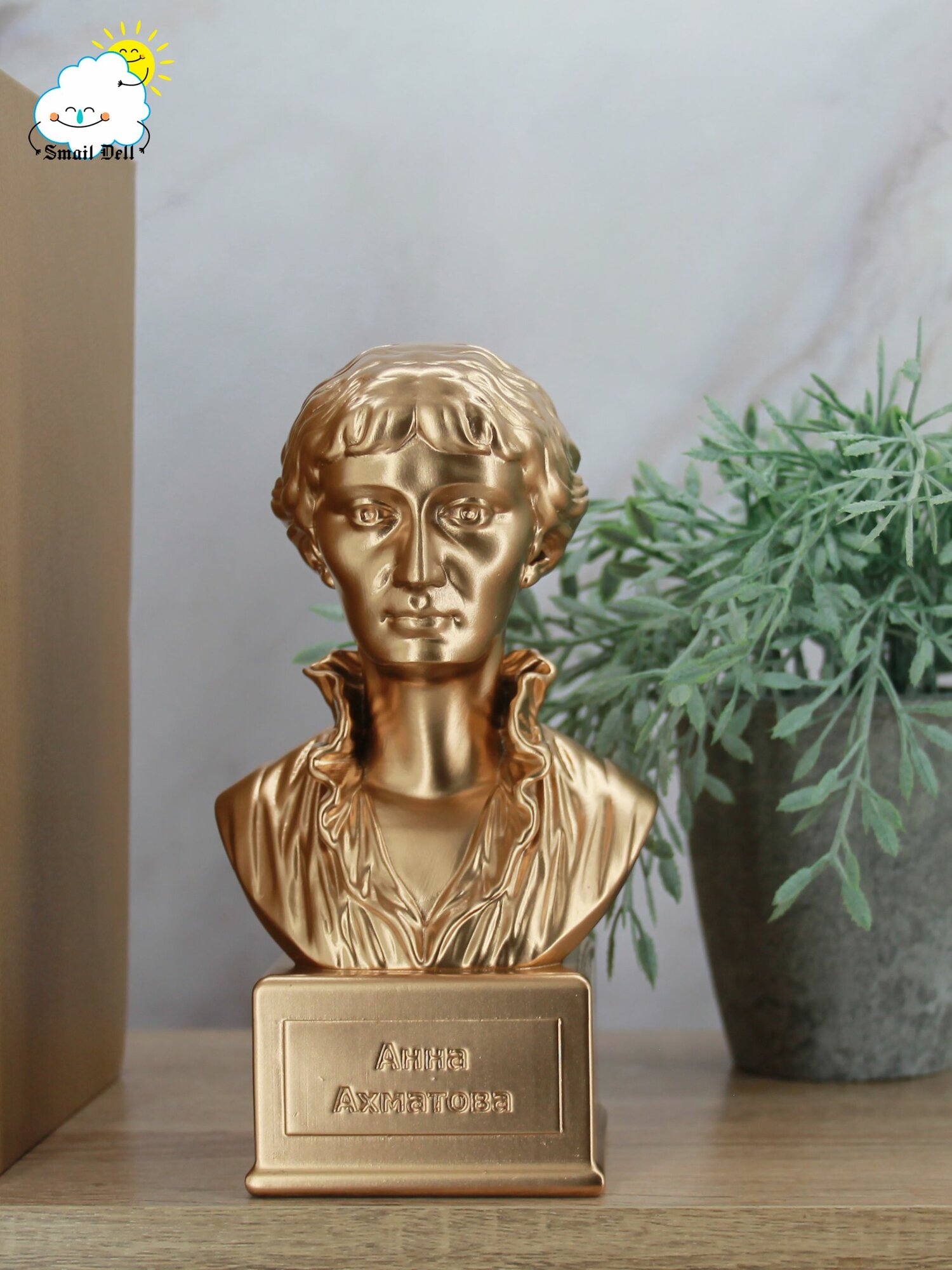 Статуэтка бюст Ахматова А. А. ,15.5 см, гипс, цвет бронза светлая