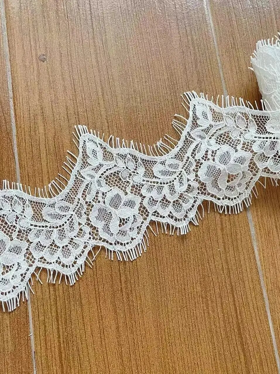 Кружевная окантовка для одежды Nice Lace 10см полиэстер/нейлон слоновая кость 3 ярда