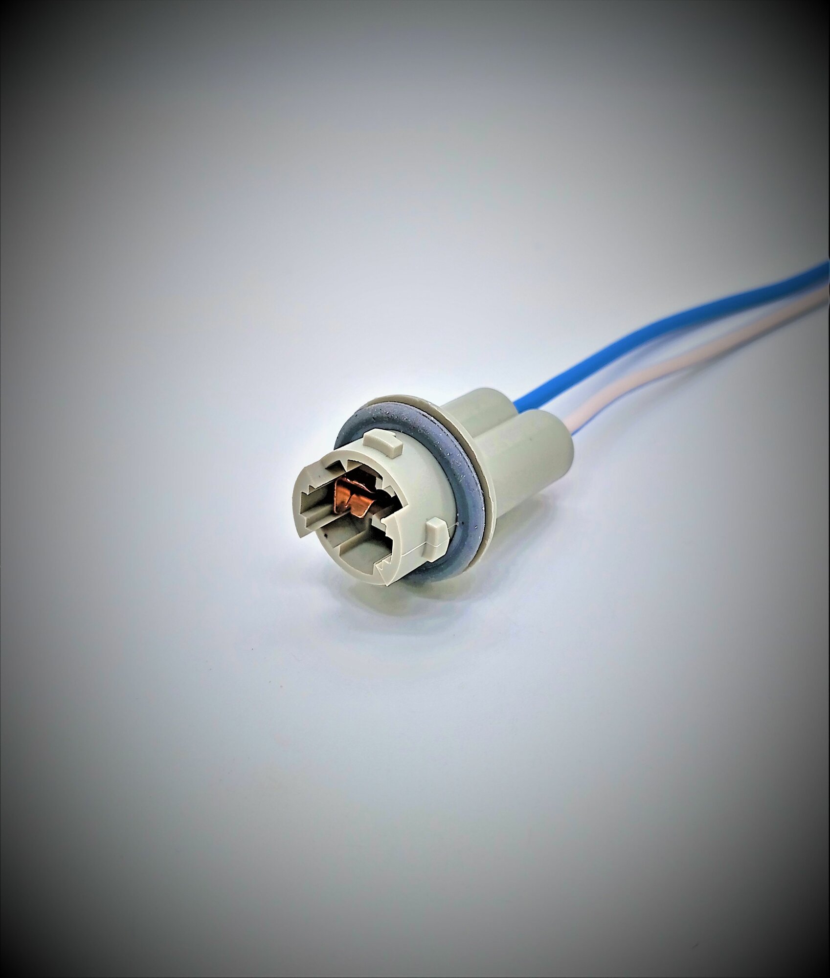 Патрон автомобильный бесцокольной лампы T15 W16W (арт. Н3488)