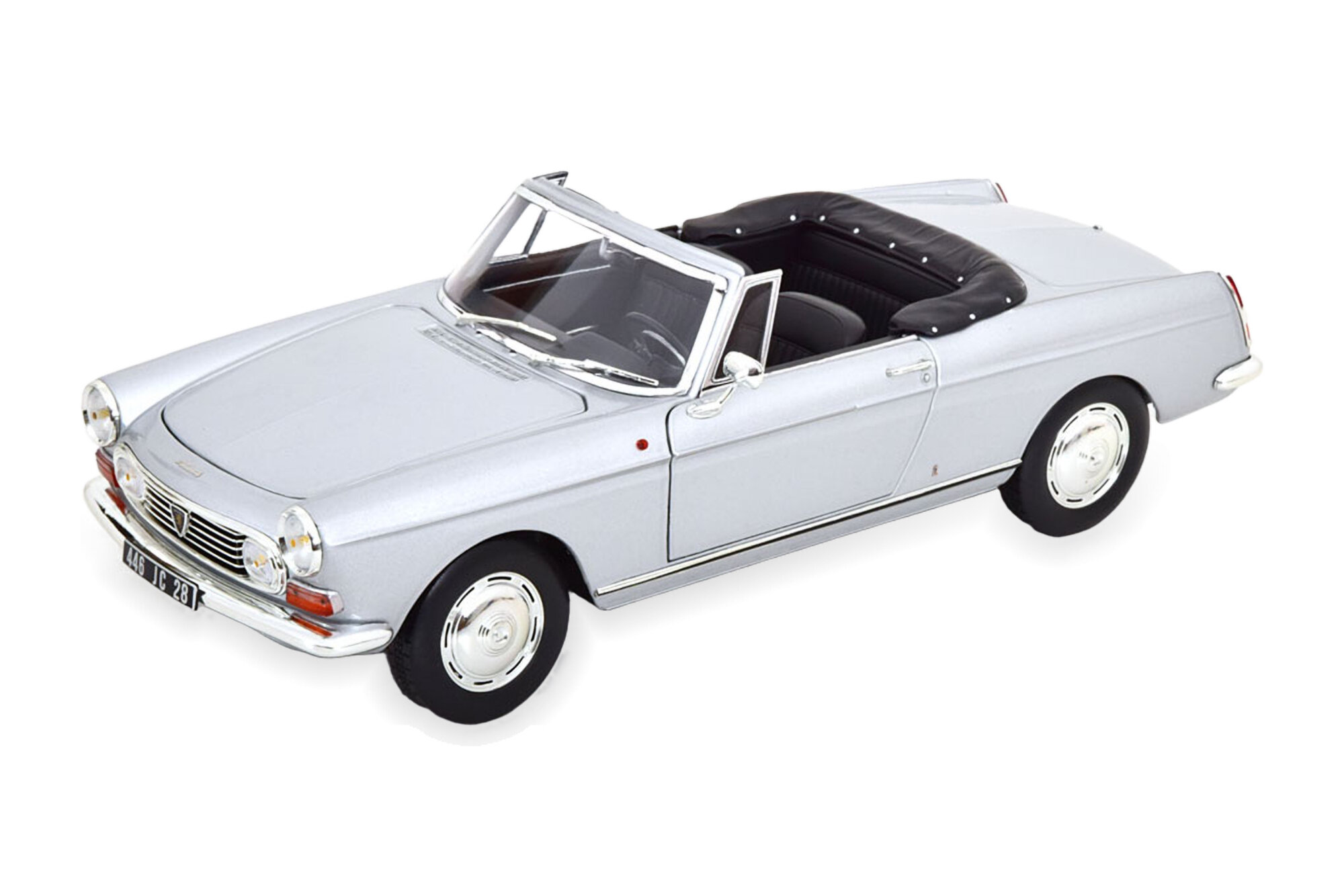 Модель коллекционная NOREV Peugeot 404 convertible 1967 silver