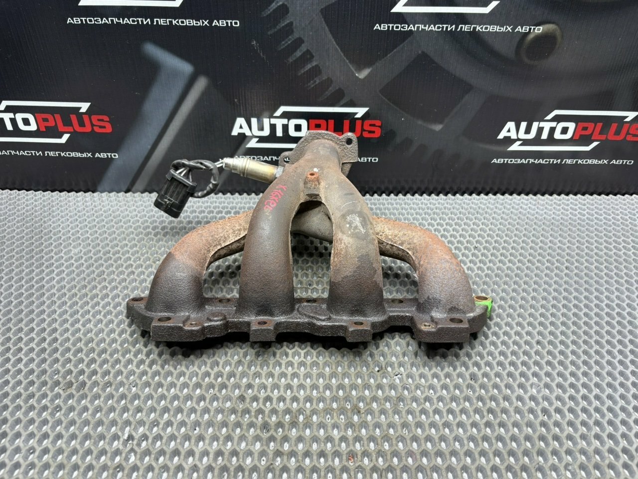 Выпускной коллектор Opel Astra G 1999 (1.6 X16XEL) Б/У с пробегом Арт. 90400196
