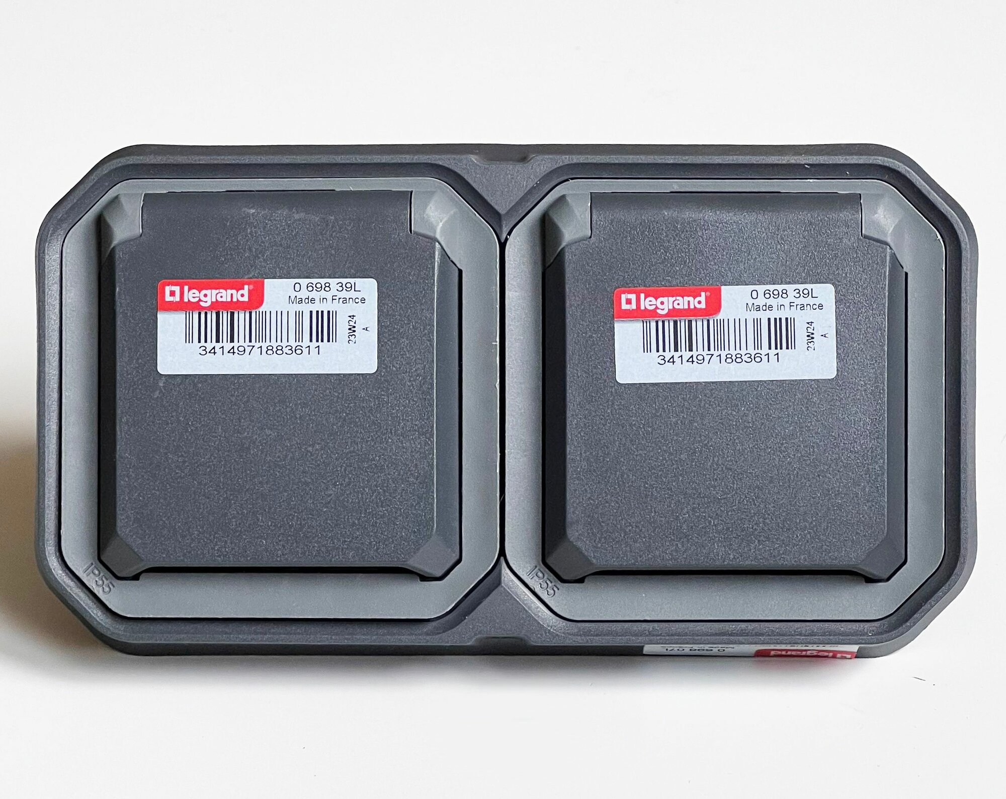 Legrand Plexo New Двойная влагозащищенная розетка Schuko IP55 с крышками, 2 розетки по 16 А 250 В, антрацит, 2 069839L+069607L