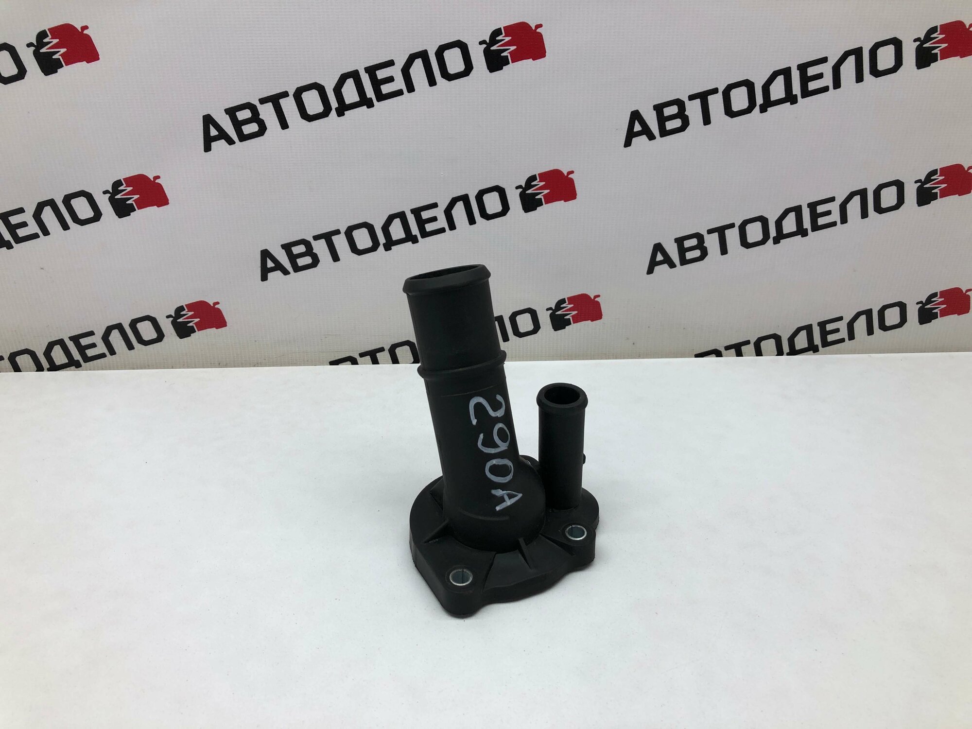 Корпус термостата LUZAR LT1041 Ford Focus/C-Max