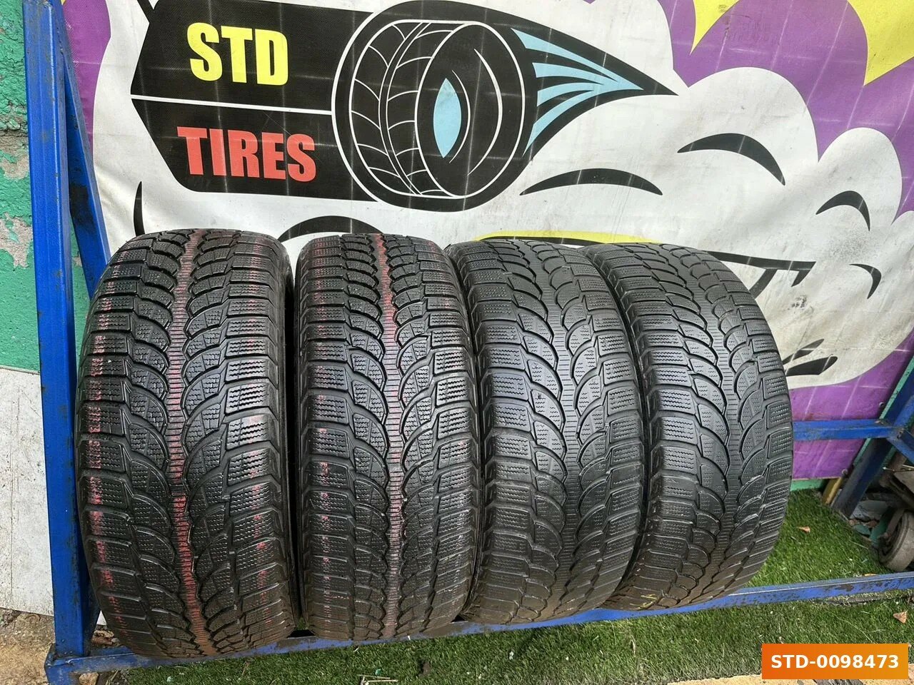 Комплект (2 шт) зимних БУ шин Bridgestone Blizzak LM-32 235/50 R18 30% износ 8296387652