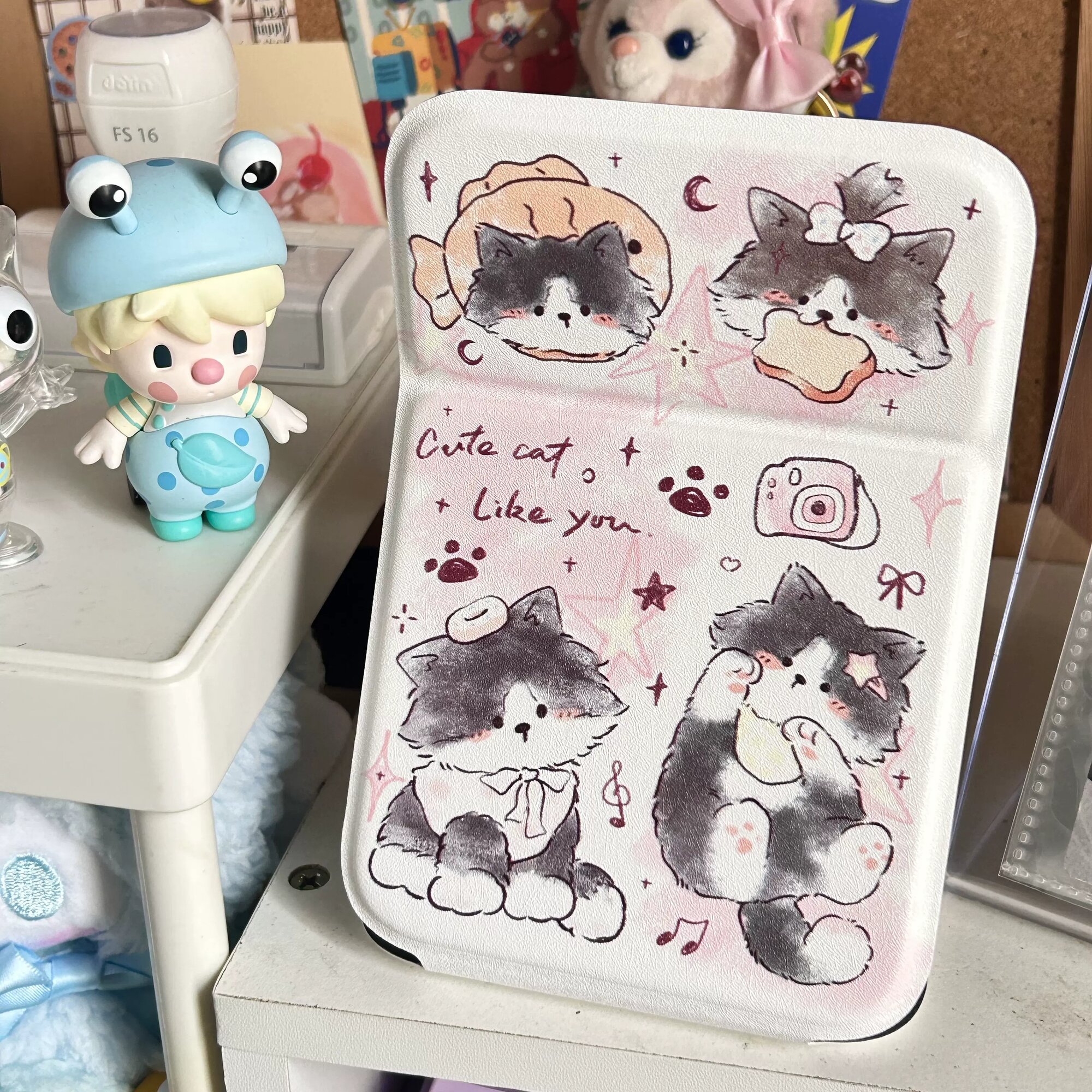 Складное зеркало для макияжа с коровой-кошкой, компактный дизайн для общежития, милый животный принт