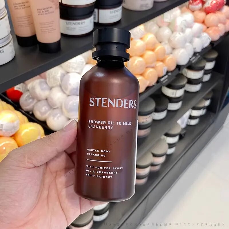 Масло для душа Stenders с экстрактом клюквы (Cranberry), легкая формула, 250 мл. Увлажняющее, питательное, сухой и чувствительной кожи, ягодный аромат.