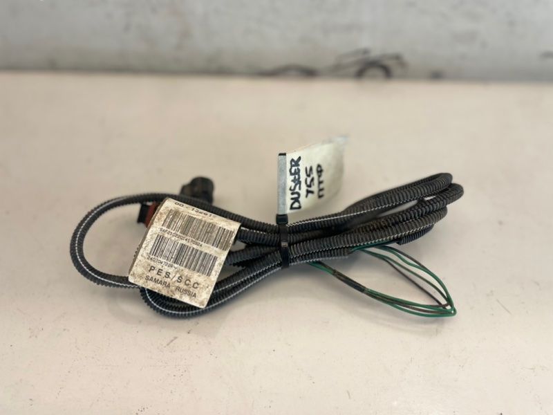 Проводка противотуманных фар Renault Duster 2014 240704722R HSM F4RA400, передняя (с пробегом)