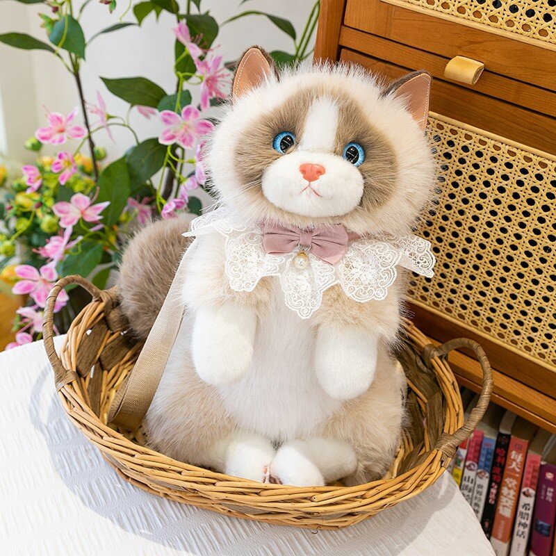 Коричневая плюшевая кукла-кошка Ragdoll 55 см с ремешком для рюкзака и нагрудником, 0.55 кг, подарок для девочек