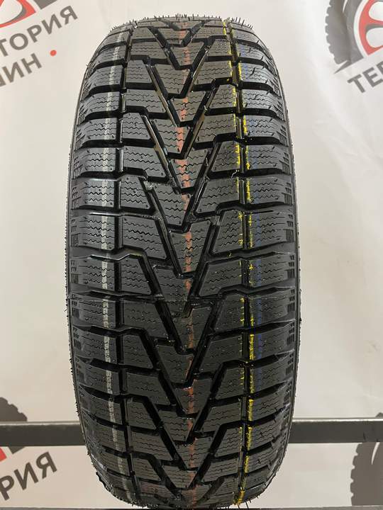 Зимние шины шипованные Bridgestone WT12 195/65 R15 10% износ