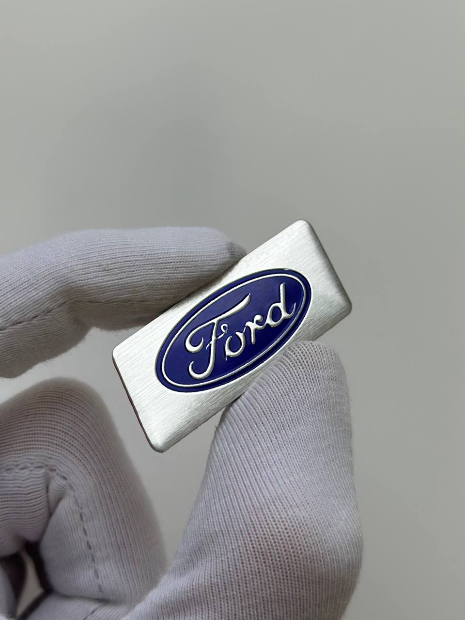 Алюминиевая наклейка 37*16 мм. Ford эмблема наклейка на авто Форд 1 шт.