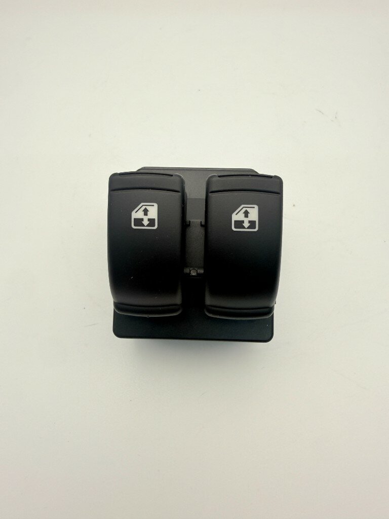 Кнопки стеклоподъемника 96652187 Chevrolet Aveo T250 Ravon Nexia Gentra
