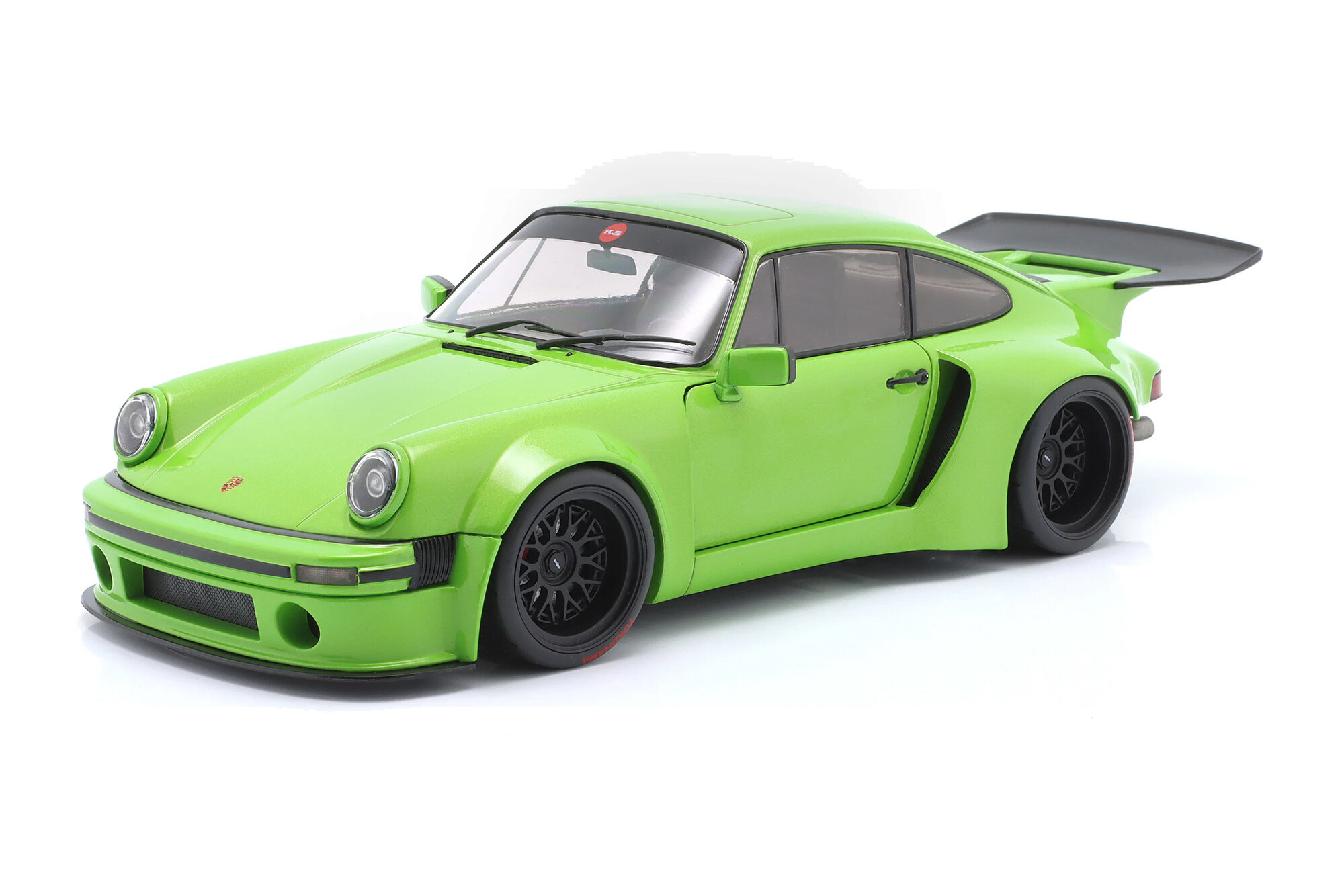 Модель коллекционная SOLIDO Porsche 911 (992) ks-r 2022 зеленый