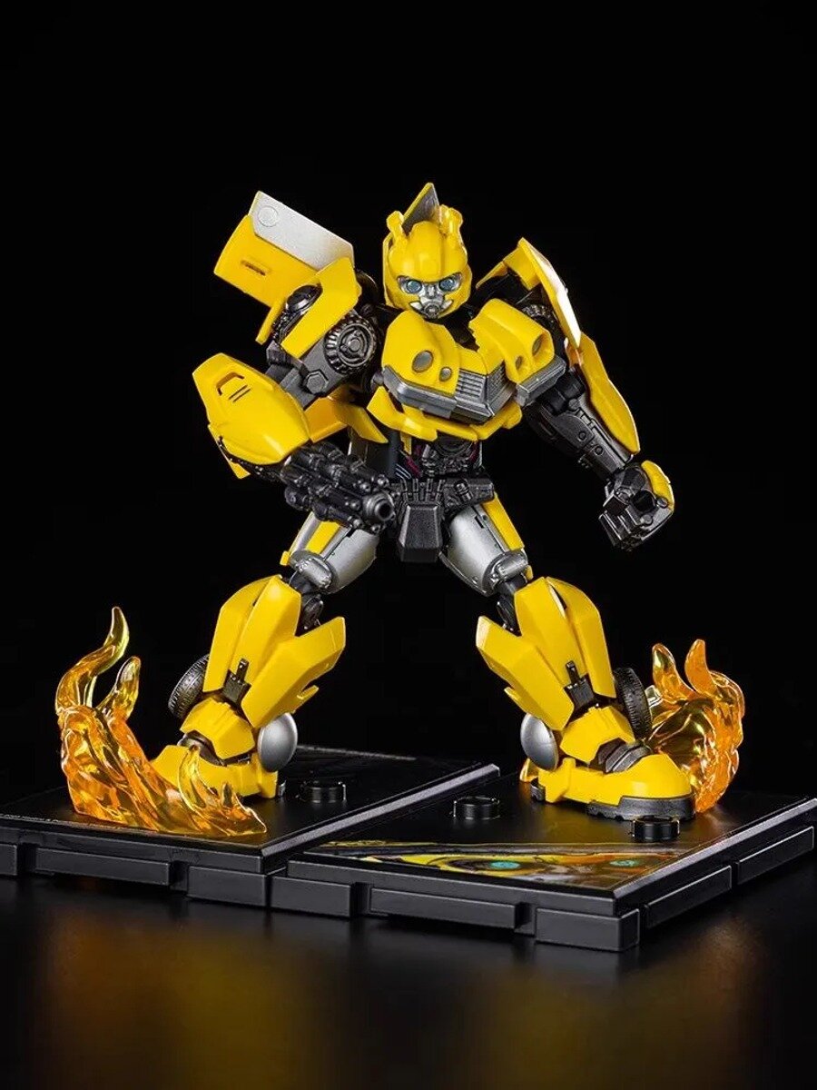 Трансформеры игрушки Blokees Transformers : Classic Class CC-02 Bumblebee 10cm