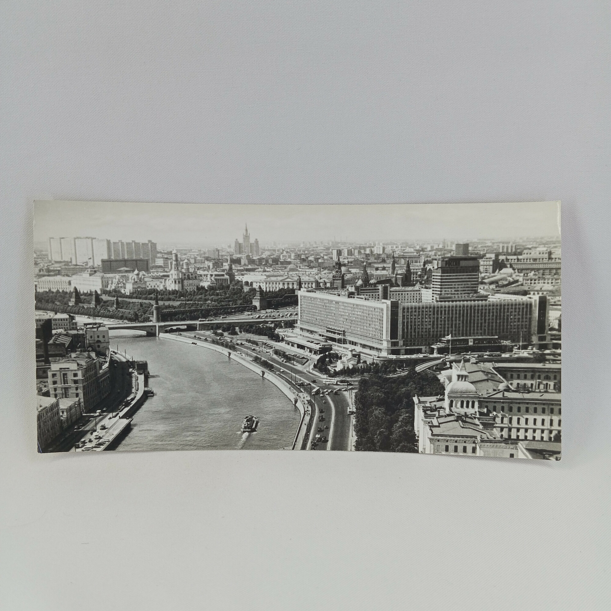 Открытка советская СССР. Москва, гостиница Россия и Кремль с высоты. Городской пейзаж винтаж