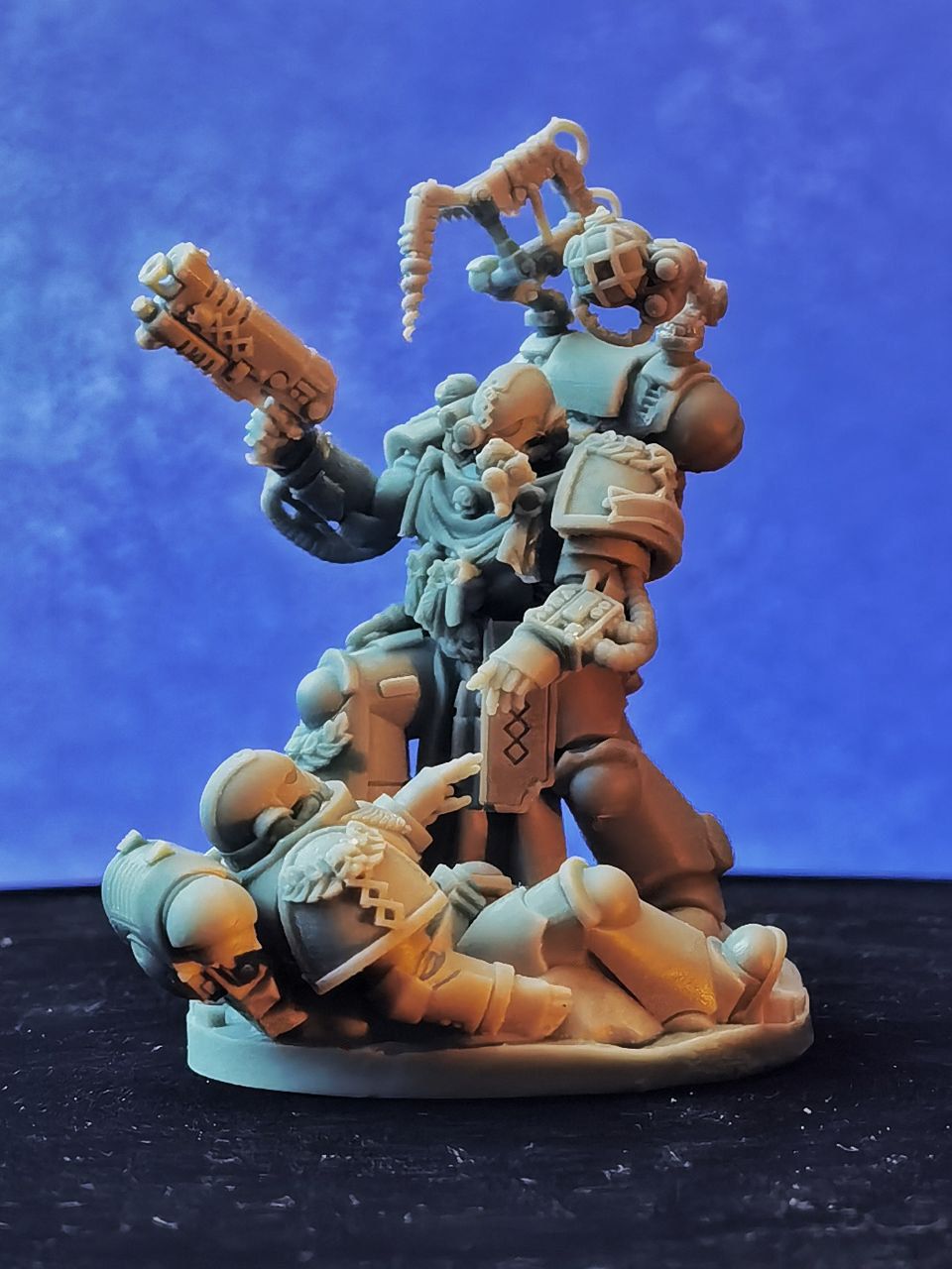 Апотекарий космического десанта Space Marine Apothecary Warhammer 40000 40k