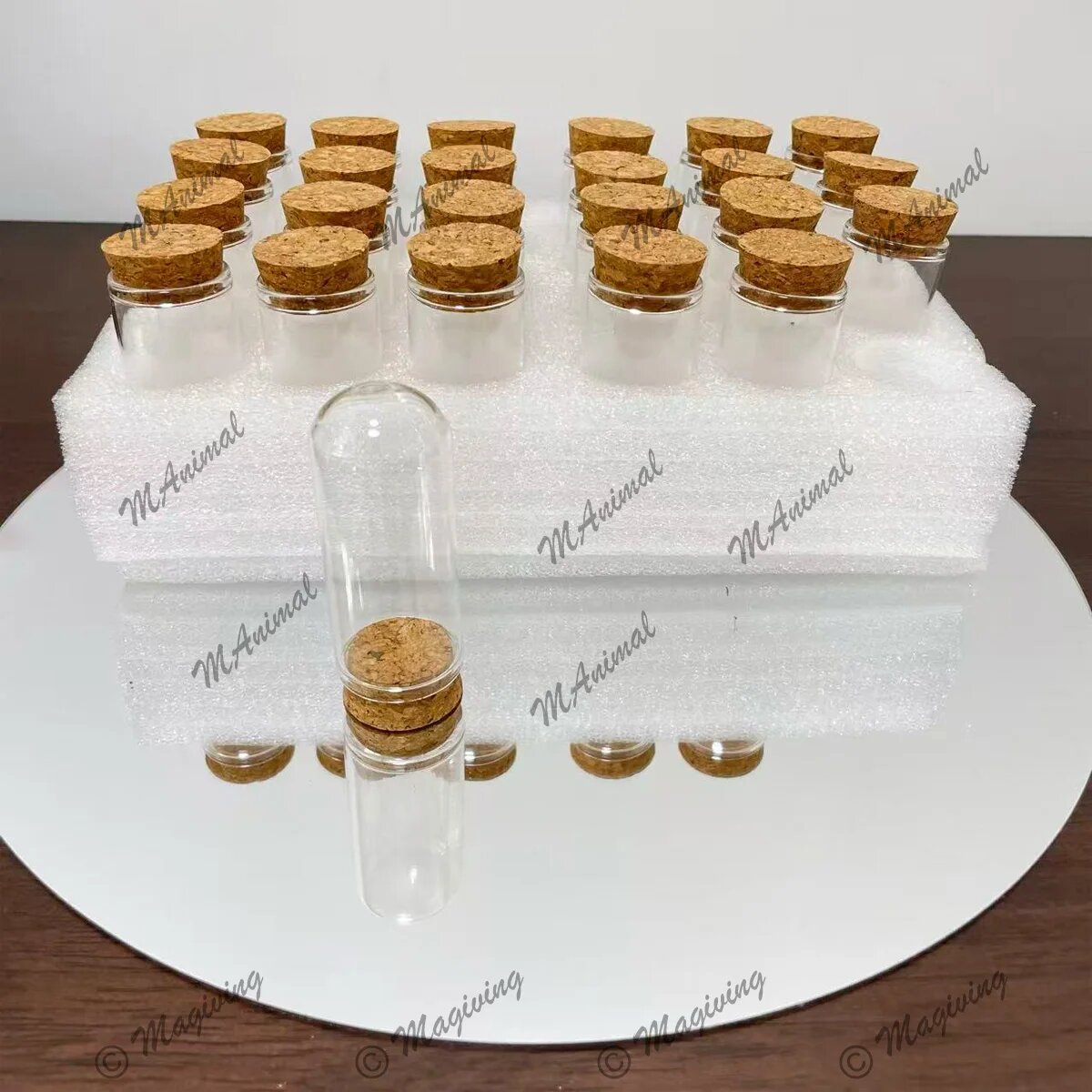 Набор стеклянных колб-клошей с пробковыми основаниями 12Pcs, 30 x 70mm