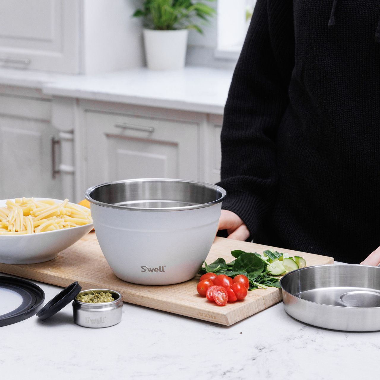 Kitchen Craft набор для салата (салатник 1,9 л, контейнер для для специй или соуса 60 мл, съемный поддон) металл, пластик MOONSTONE