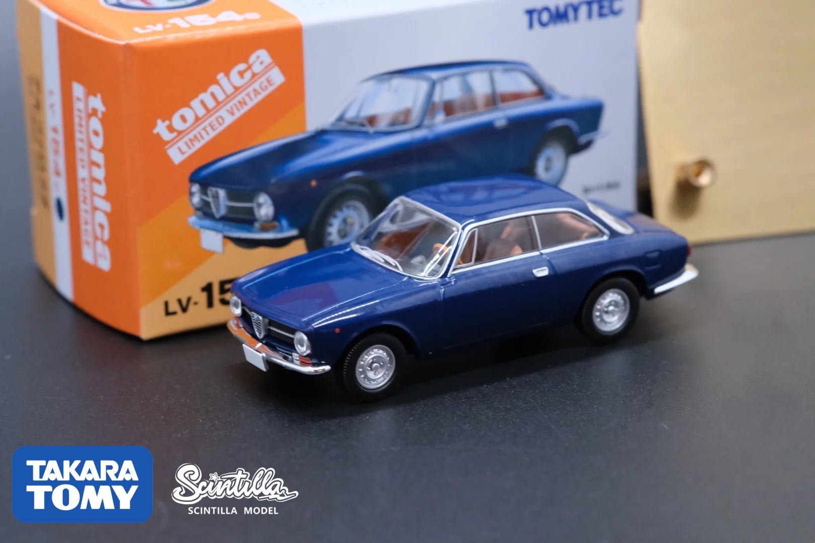 Машинка Tomytec 1/64 Tomica Limited Vintage Tomytec TLV LV-154c Alfa Romeo GT1300 Blue Alloy Car Model Collection Gift