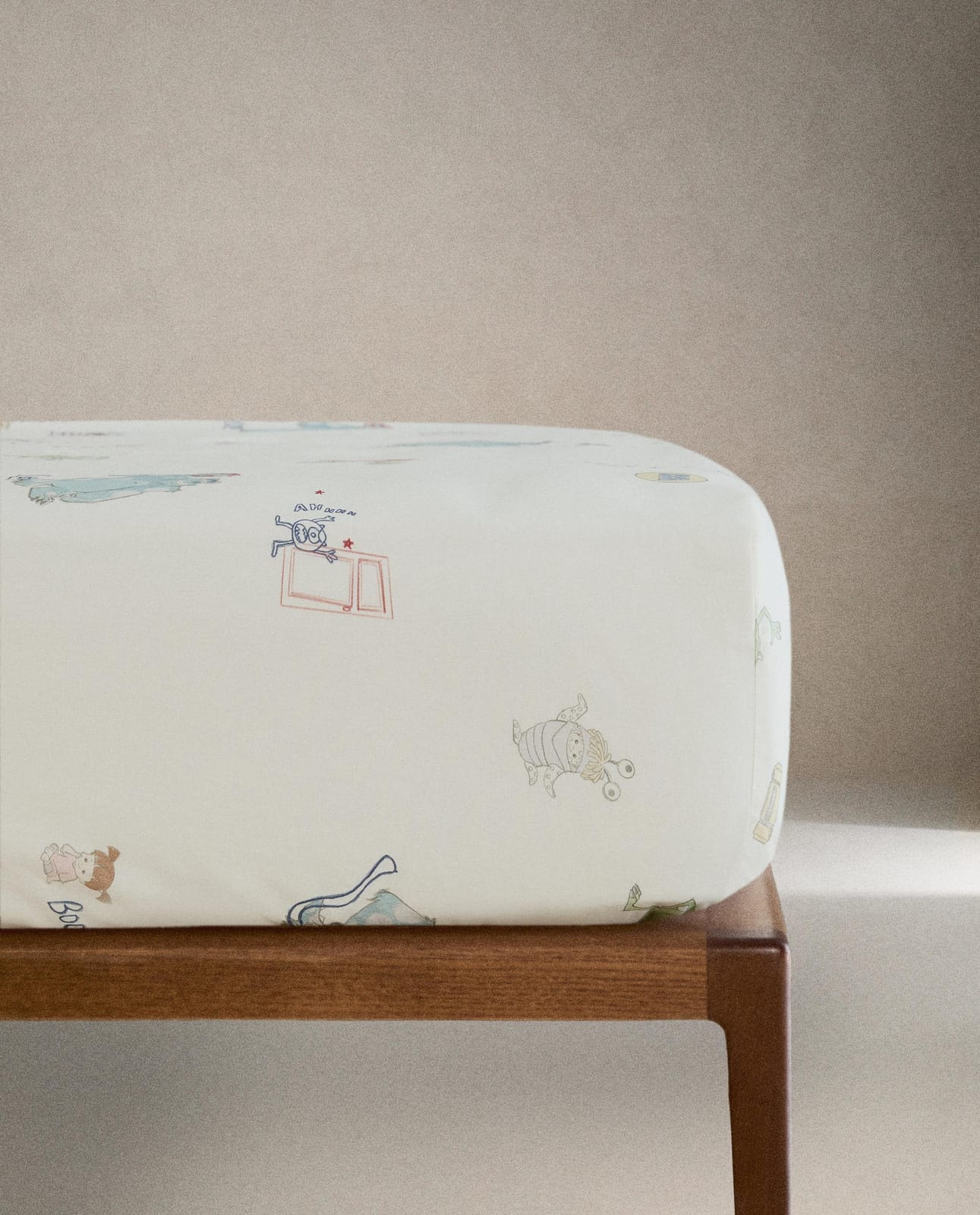 Простыня на резинке ZARA HOME монстры и компания Disney/Pixar, детская, разноцветный, 90 x 200 x 30 см 1620/900/999-12