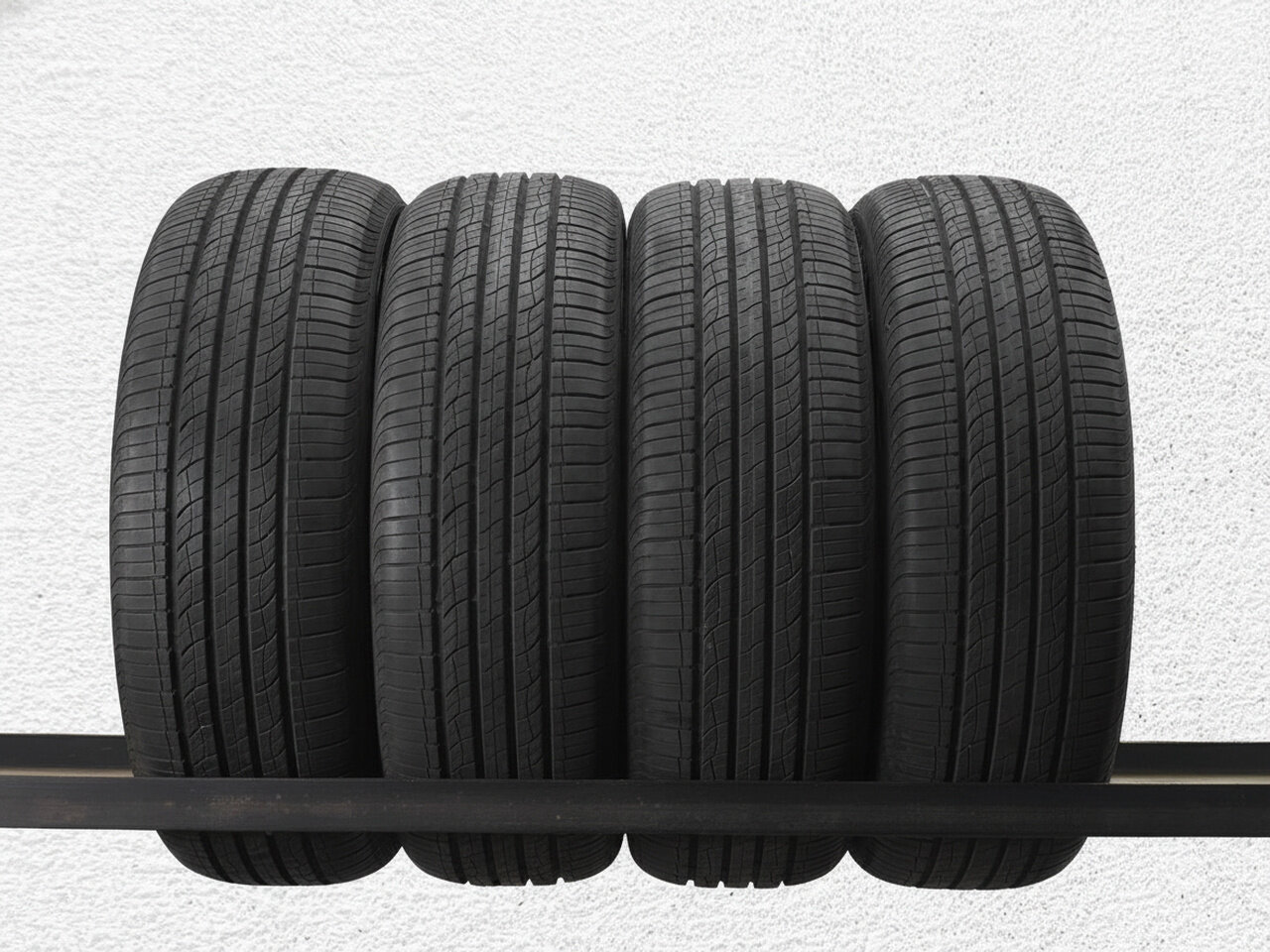 Летние шины Giti GitiComfort F50 215/60 R17 35% износ TSB054015