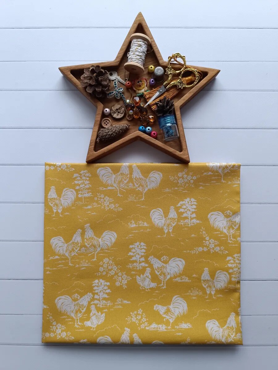 Ткань для пэчворка Петушки 100х110 см. P&B Textiles.