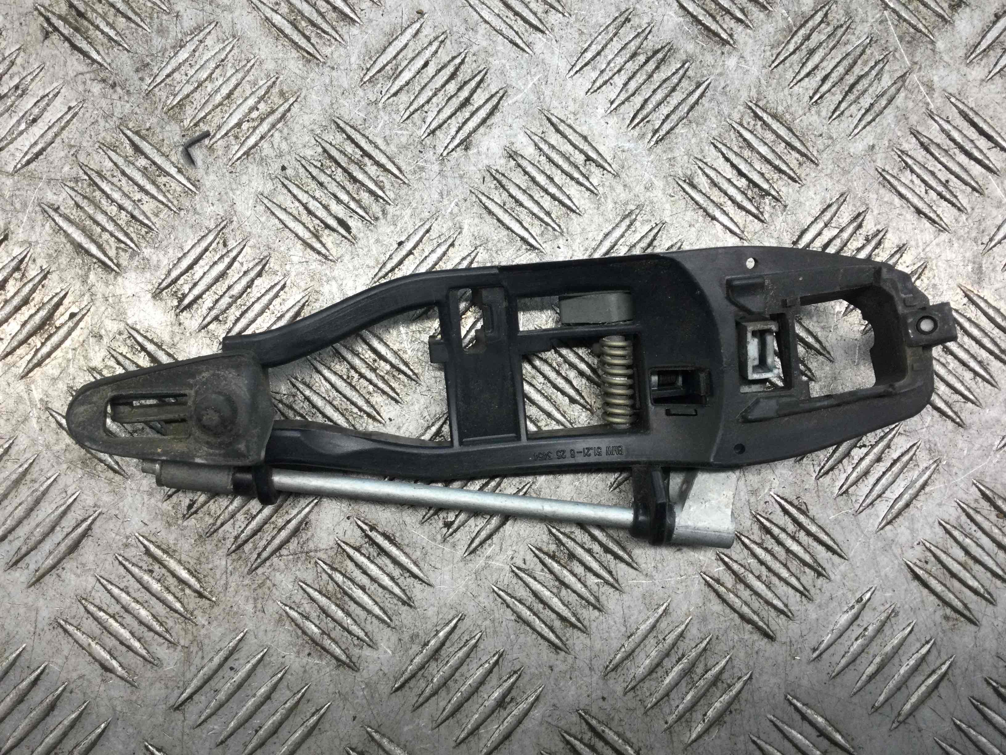 Б/У Скелет ручки наружной передней правой BMW 3-Series 3-Series E46 1998 - 2006 2002 г.