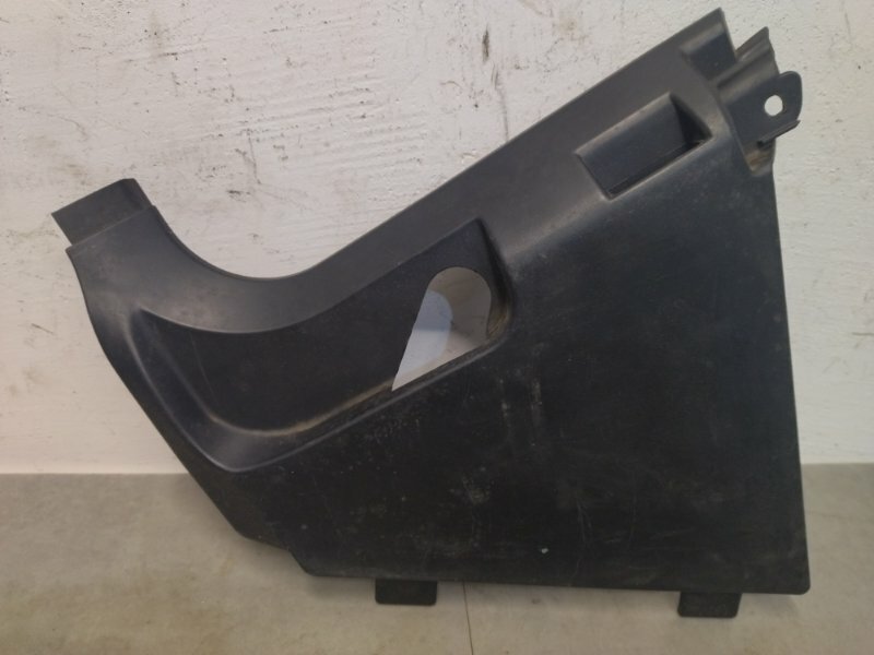 Накладка BMW 7 E38 51438125919