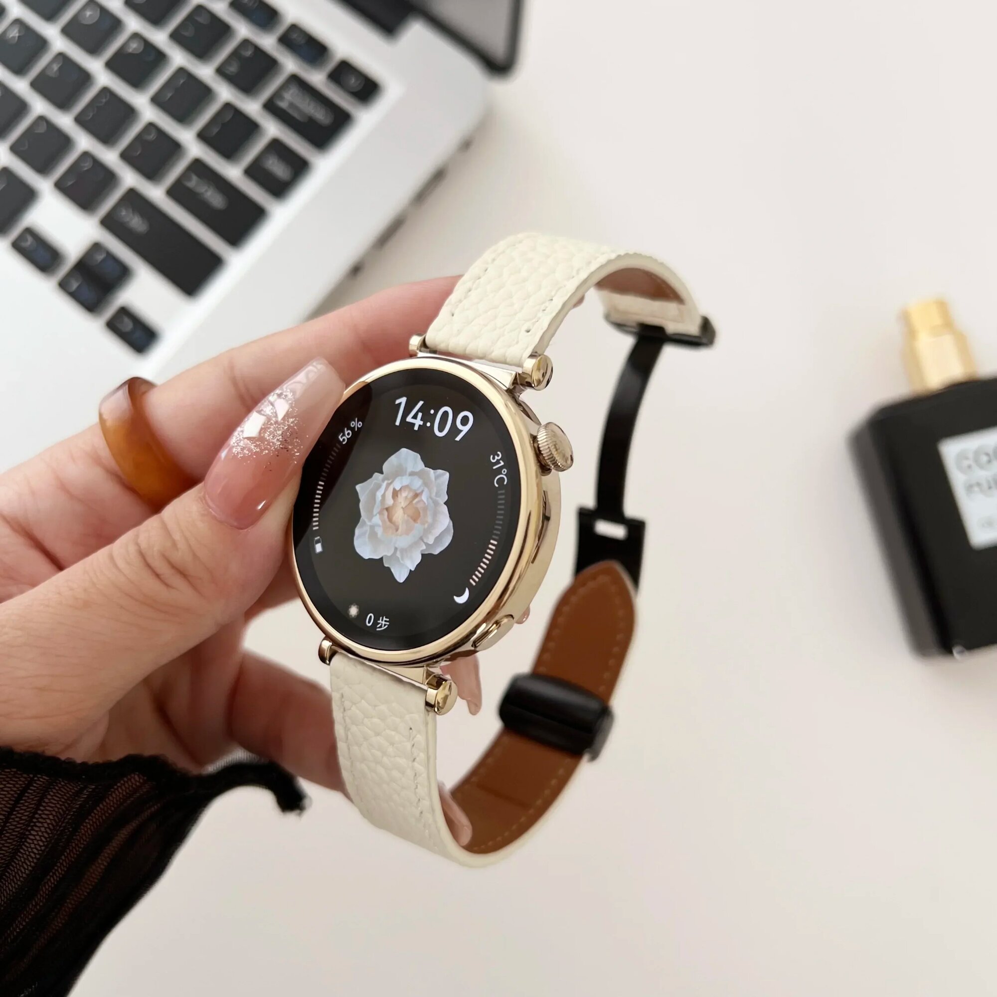 Белый кожаный ремешок 18 мм для Xiaomi Watch S4 41mm