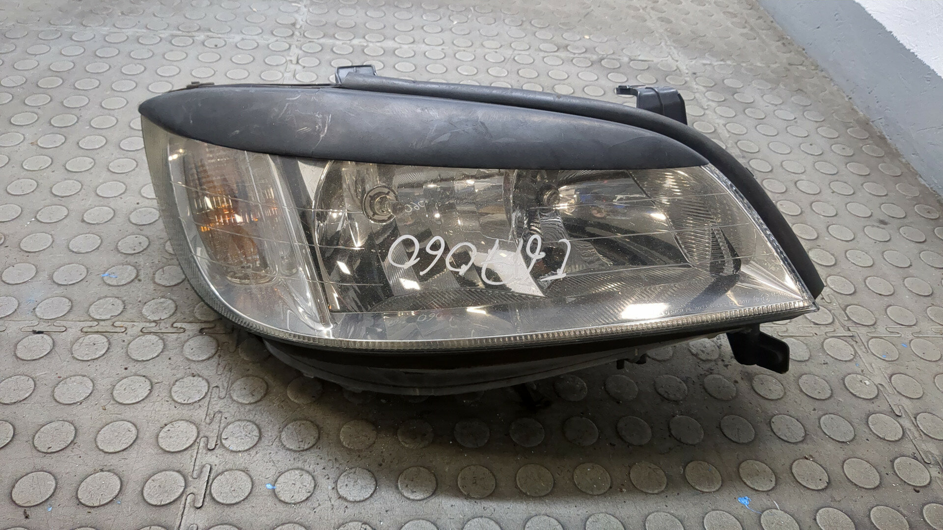 Фара (передняя) правая Opel Zafira A Б/У