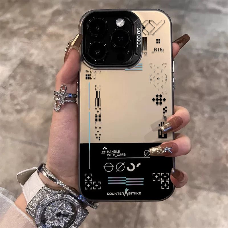 Чехол на Aйфон 15 / IPHONE 15 черный противоударный чехол с киберпанк-дизайном CS и голубыми акцентными линиями, усиленная защита камеры и боковых граней