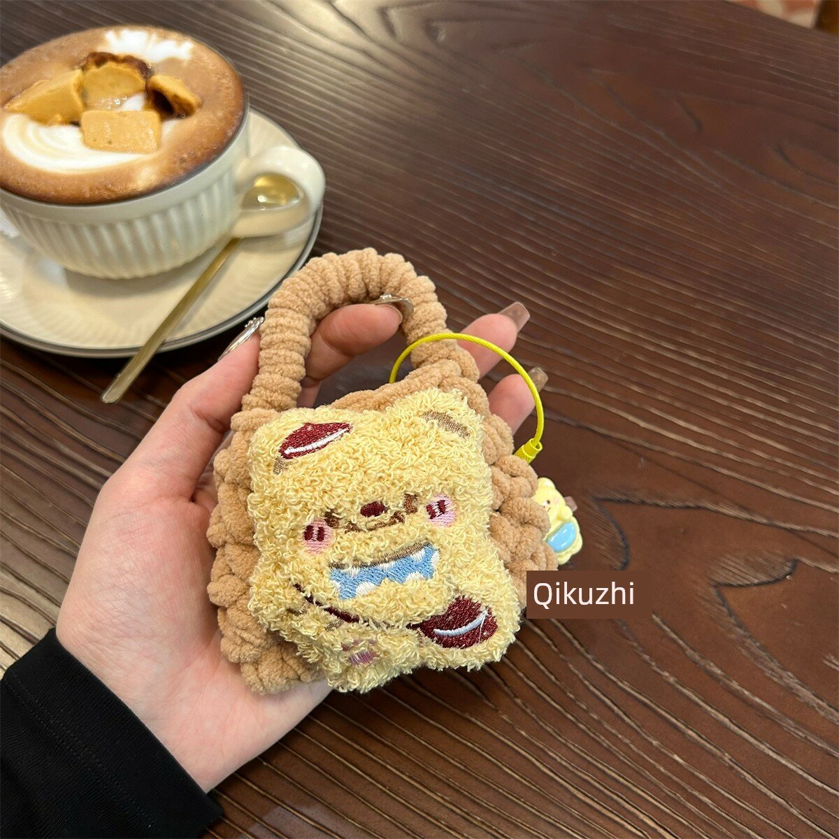 Милый плюшевый чехол для наушников Miniso K99 Коричневый Медведь в рюкзаке мягкий чехол с подвеской