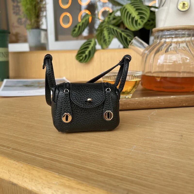 Черный кожаный чехол для AirPods Pro 2/3/4