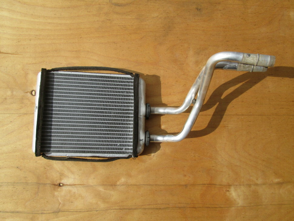 Радиатор отопителя 52479237 Opel Astra G/H 1999-2010, Zafira A 1999-2005 б/у