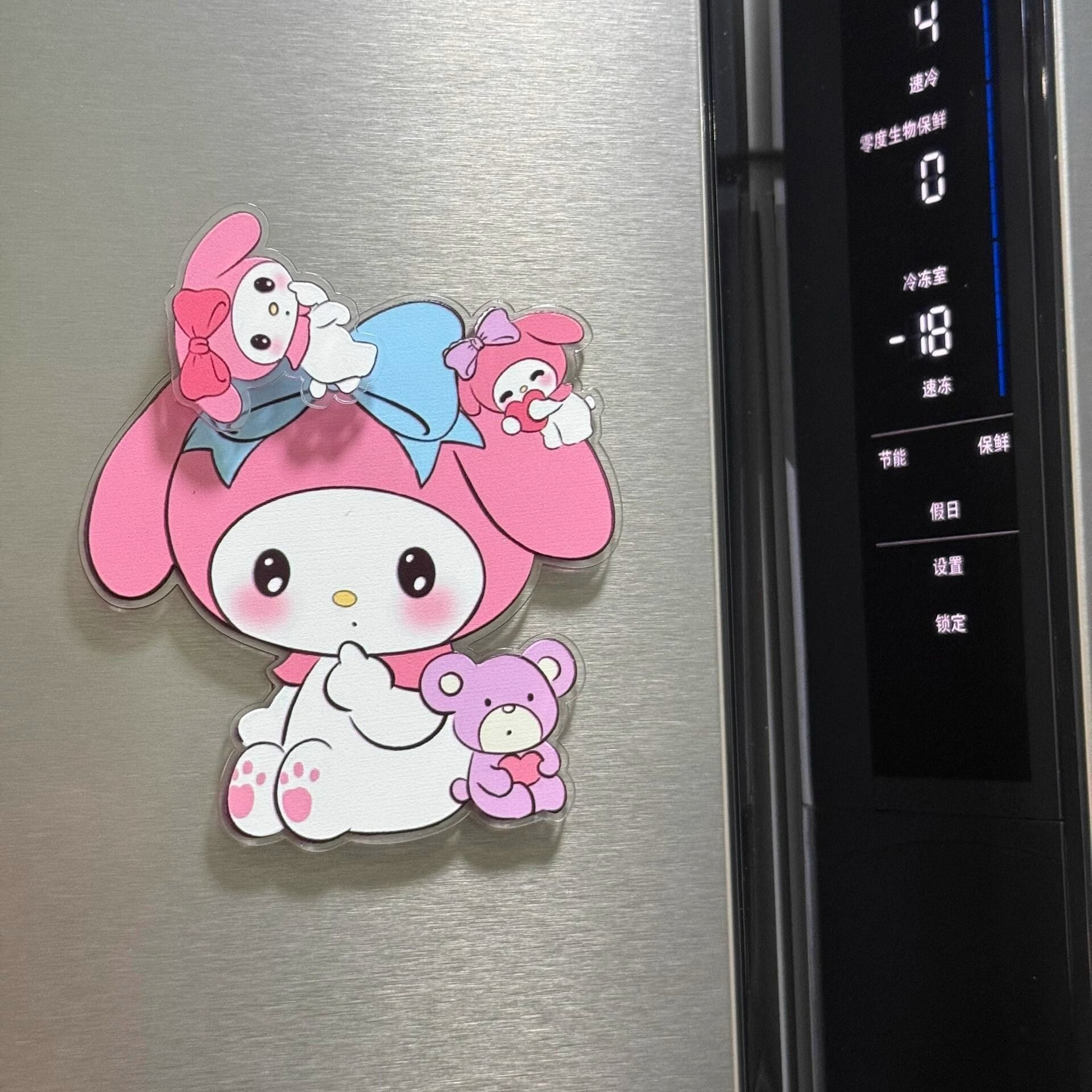 Милый магнит на холодильник Hello Kitty, вращающийся, стильный, креативный автомобильный декор, премиальный аксессуар для студентов.