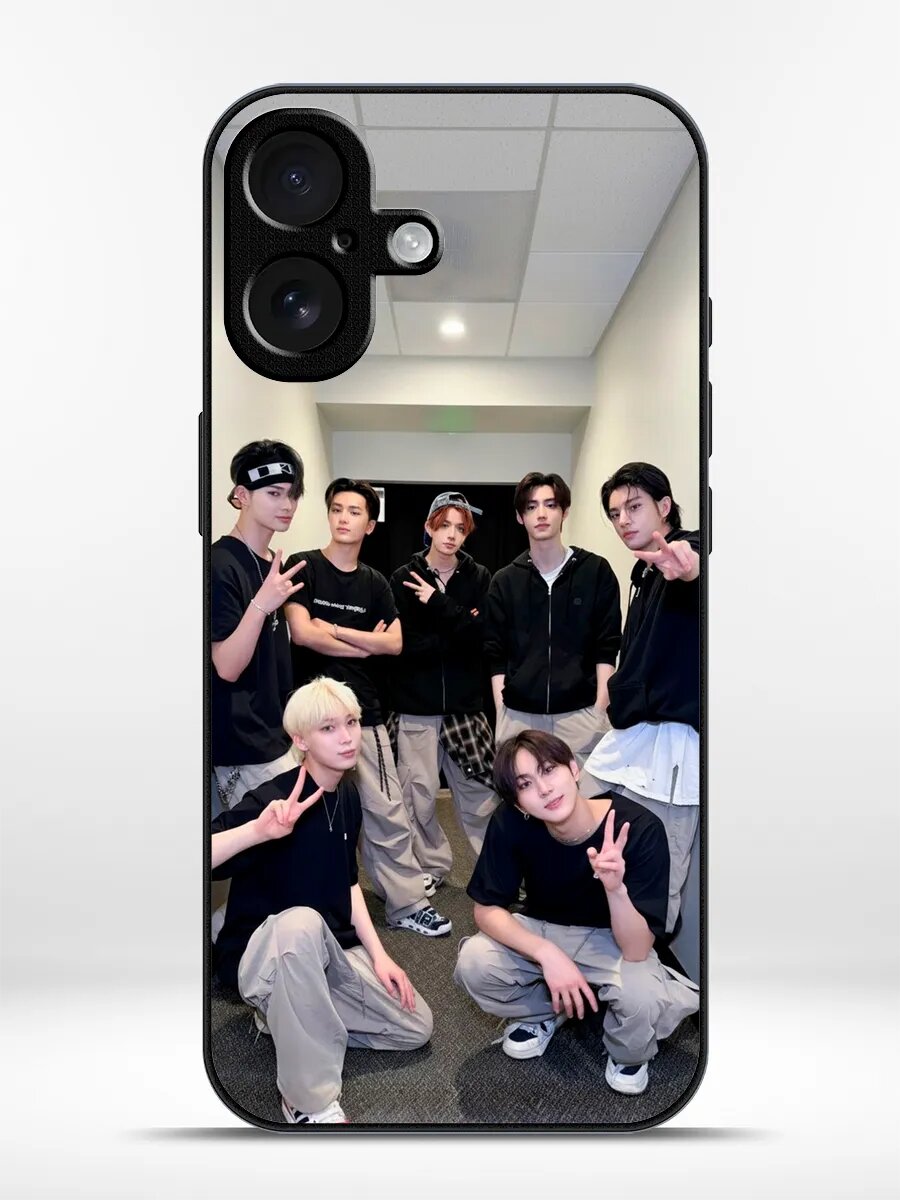Чехол на iPhone 16 Enhypen