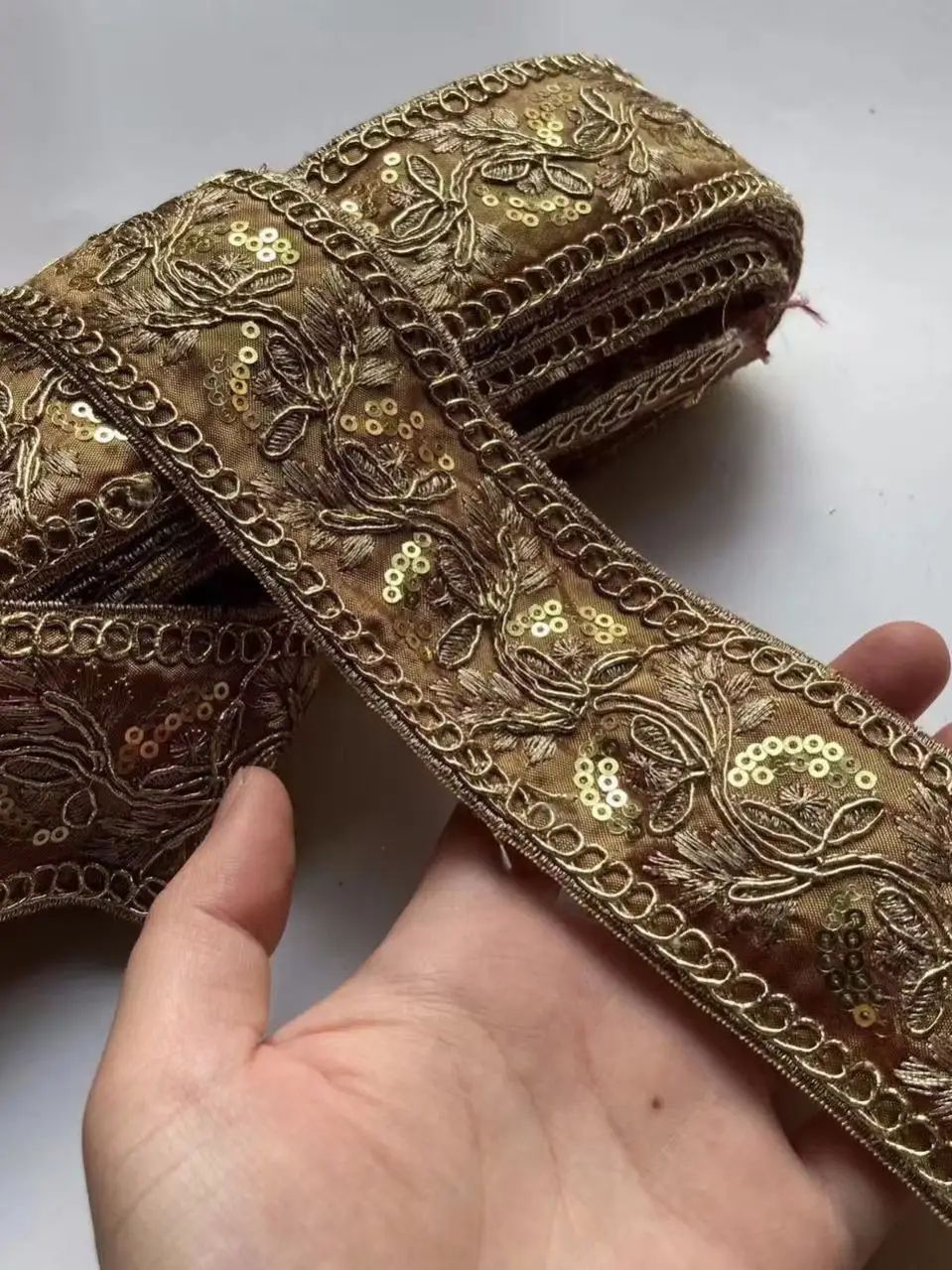 Пайетки этнос ракушка Тесьма, 5 см, 2 метра , с народным узором, для декора, рукоделия и творчества, шоколад